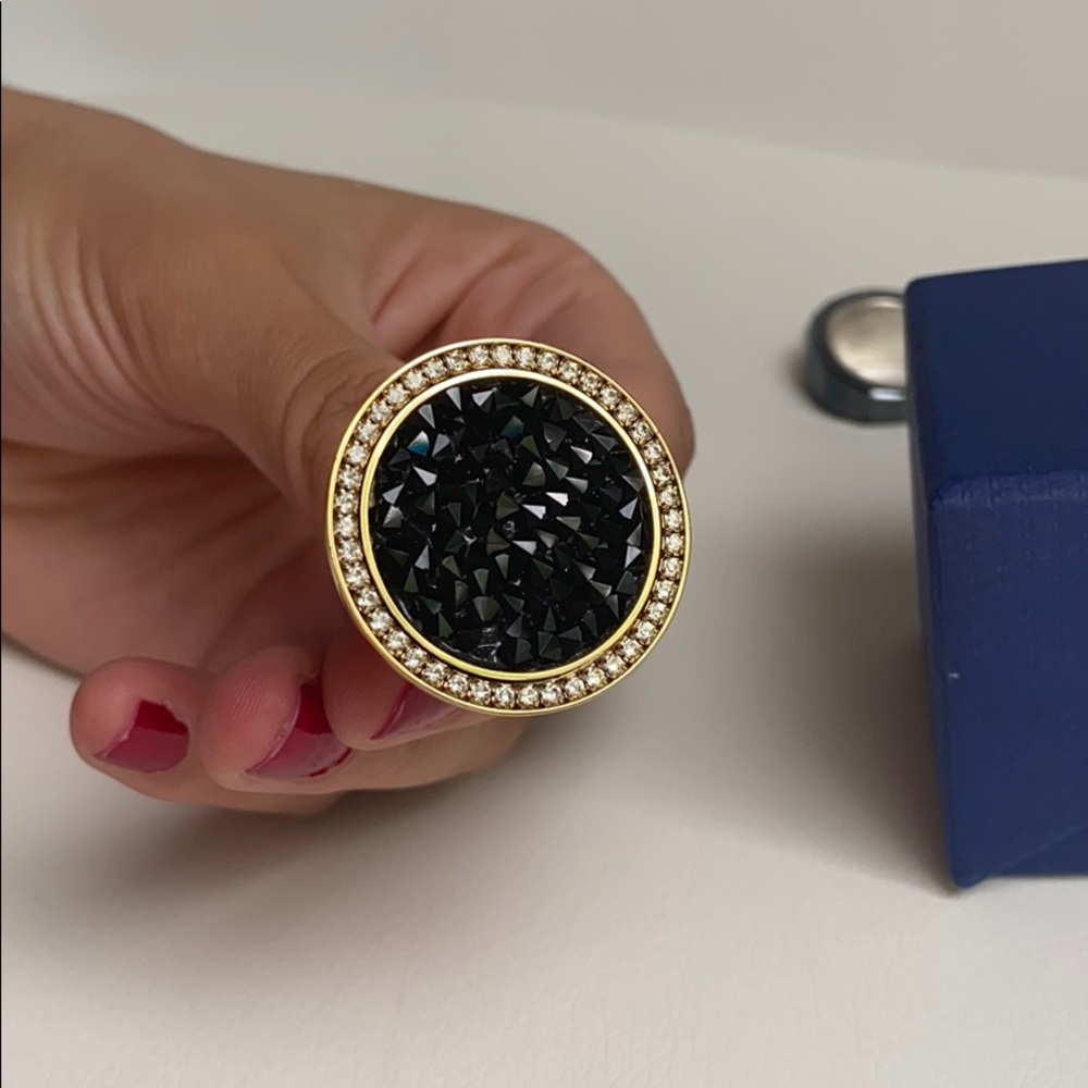 Brand New Swarosvki Ring
